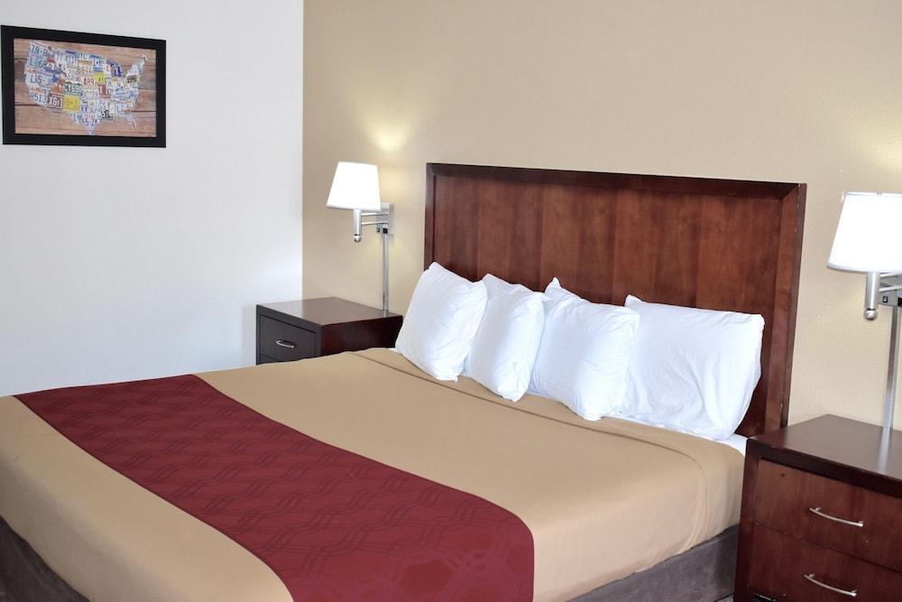 Red Roof Inn Stroudsburg Dış mekan fotoğraf