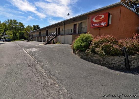 Red Roof Inn Stroudsburg Dış mekan fotoğraf