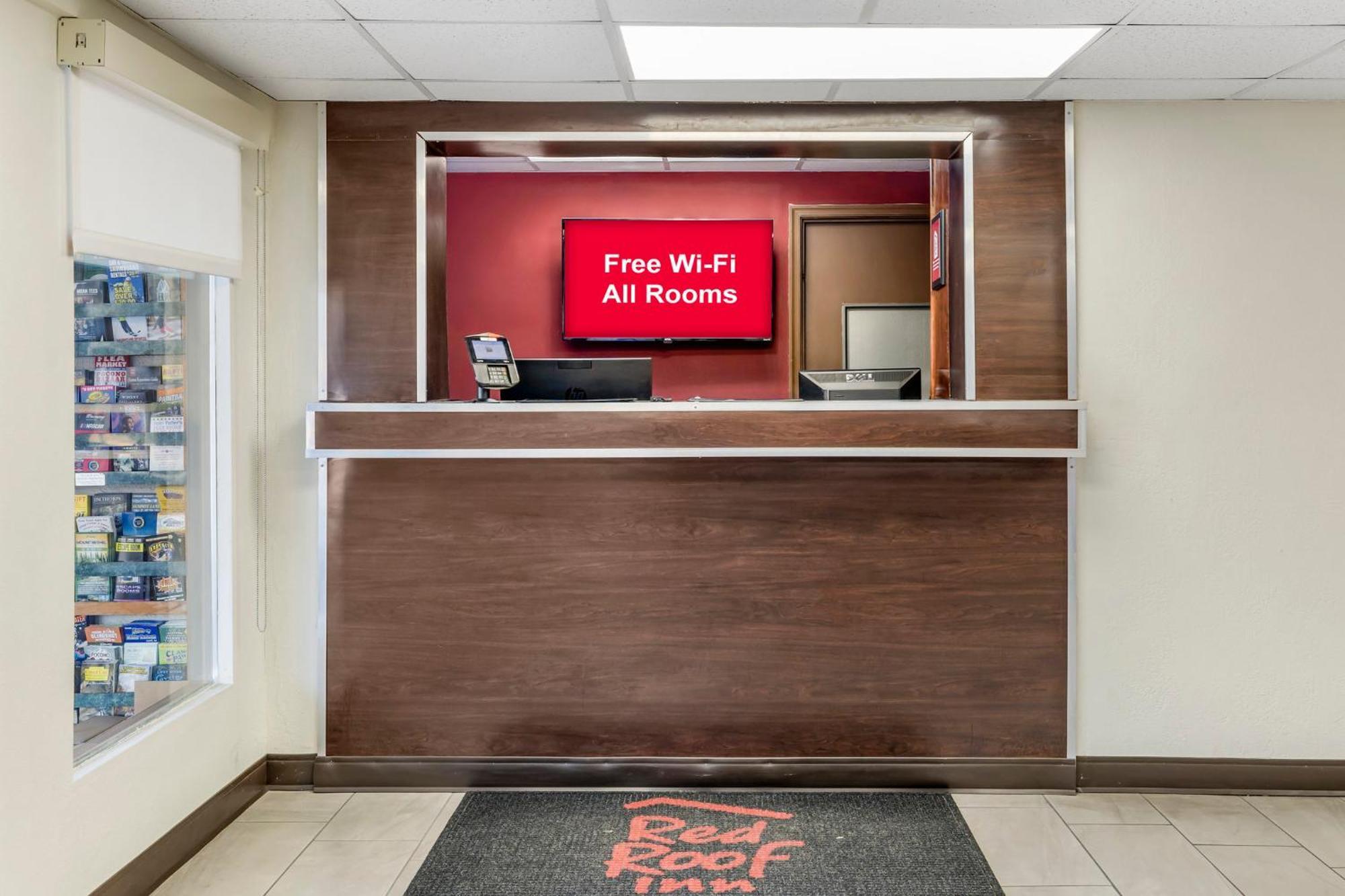 Red Roof Inn Stroudsburg Dış mekan fotoğraf